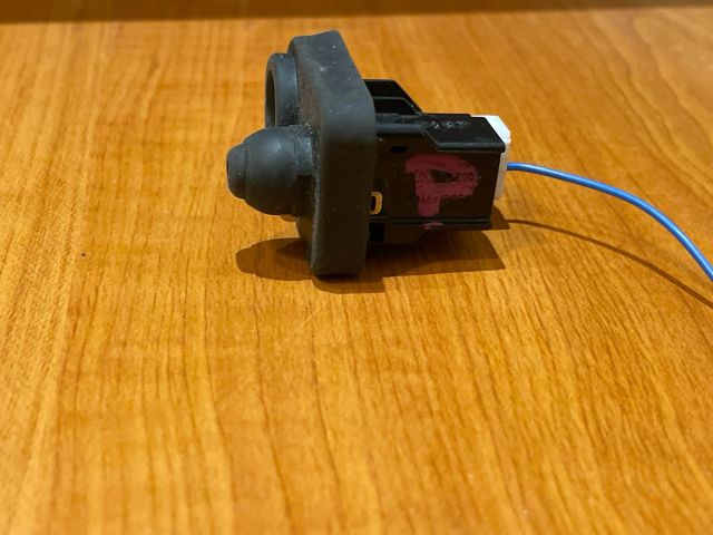 bontott NISSAN PULSAR Bal első Ajtó Nyitás Érzékelő