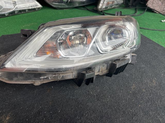 bontott NISSAN PULSAR Bal Fényszóró