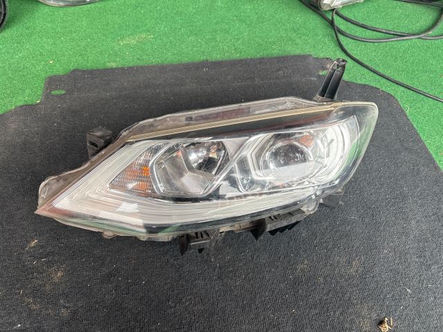 bontott NISSAN PULSAR Bal Fényszóró