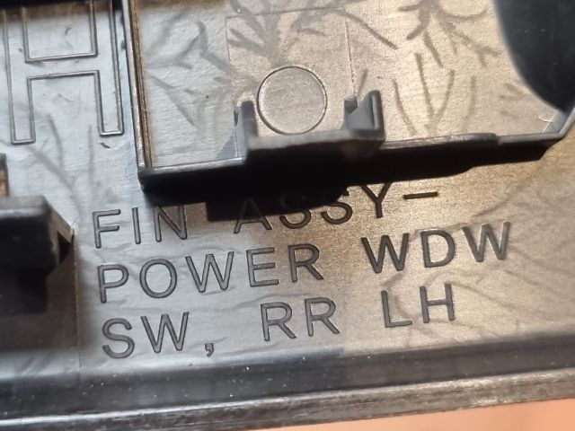 bontott NISSAN PULSAR Bal hátsó Ablakemelő Kapcsoló