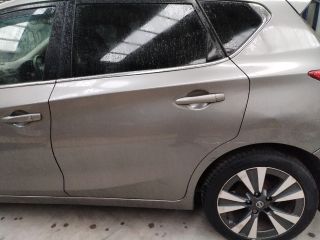 bontott NISSAN PULSAR Bal hátsó Ajtó (Üres lemez)