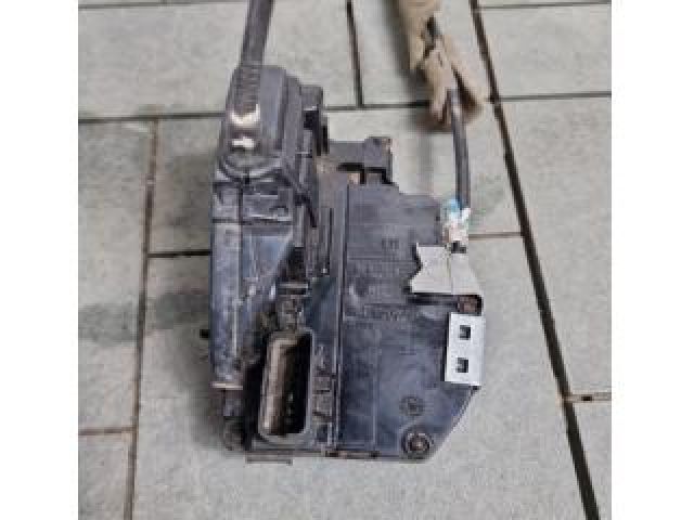 bontott NISSAN PULSAR Bal hátsó Ajtózár