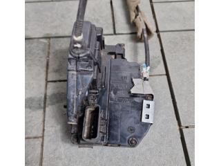 bontott NISSAN PULSAR Bal hátsó Ajtózár