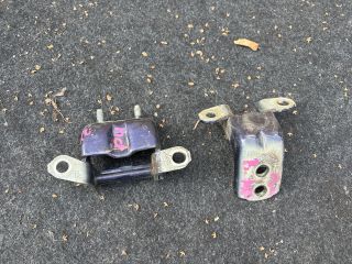 bontott NISSAN PULSAR Bal hátsó Zsanér