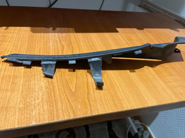 bontott NISSAN PULSAR Bal Levélrács Záróvég