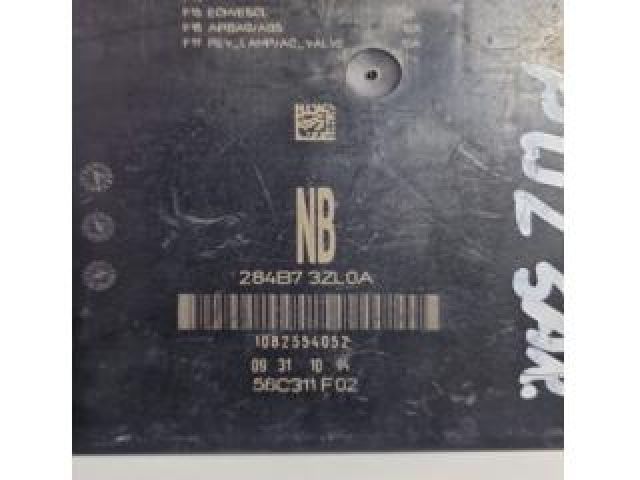 bontott NISSAN PULSAR Biztosítéktábla Utastér