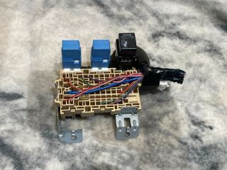 bontott NISSAN PULSAR Biztosítéktábla Utastér