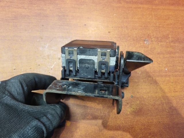 bontott NISSAN PULSAR Distronic Vezérlő Panel