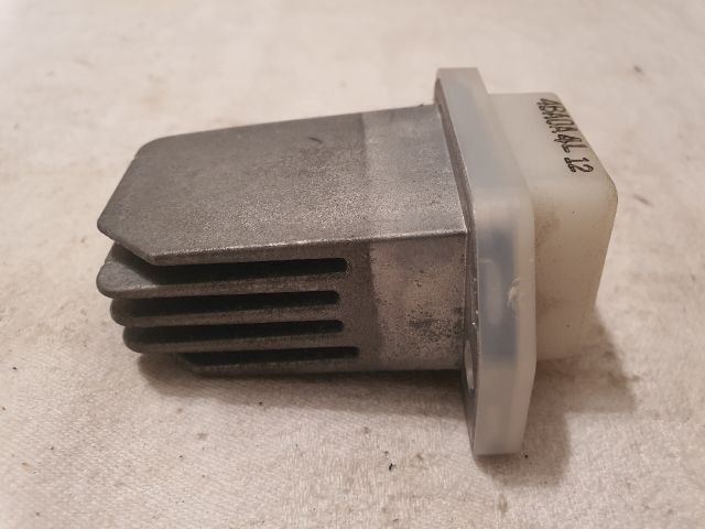 bontott NISSAN PULSAR Előtét Ellenállás Fűtőmotor