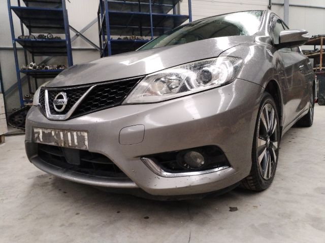 bontott NISSAN PULSAR Első Lökhárító (Részeivel)