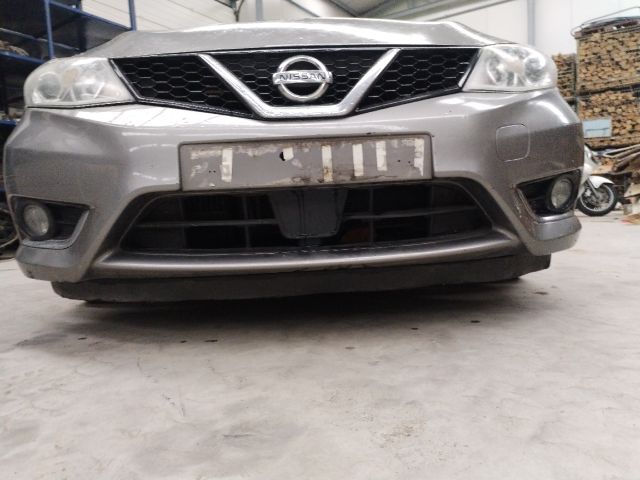 bontott NISSAN PULSAR Első Lökhárító (Részeivel)