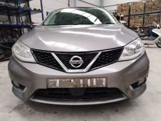 bontott NISSAN PULSAR Első Lökhárító (Részeivel)