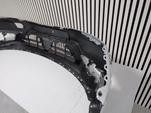 bontott NISSAN PULSAR Első Lökhárító (Üresen)