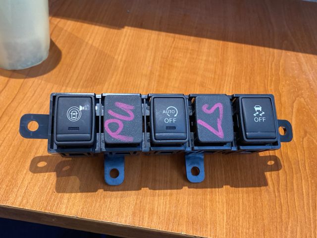 bontott NISSAN PULSAR ESP Kapcsoló