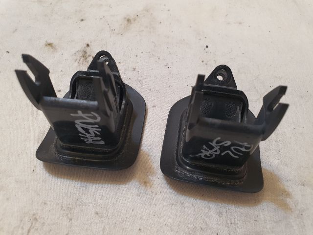 bontott NISSAN PULSAR Isofix Rögzítő