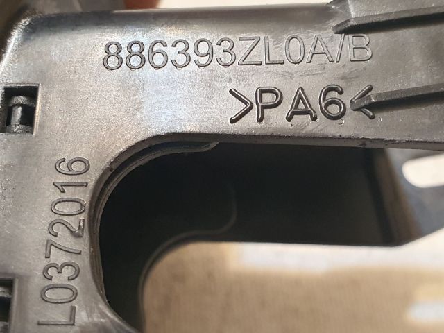 bontott NISSAN PULSAR Isofix Rögzítő