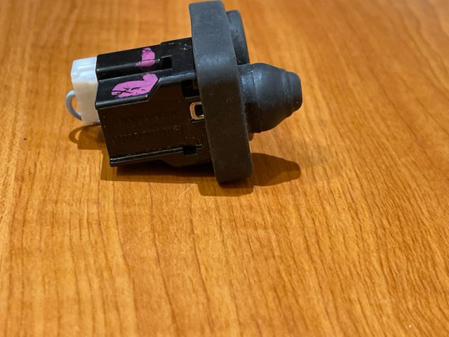 bontott NISSAN PULSAR Jobb első Ajtó Nyitás Érzékelő