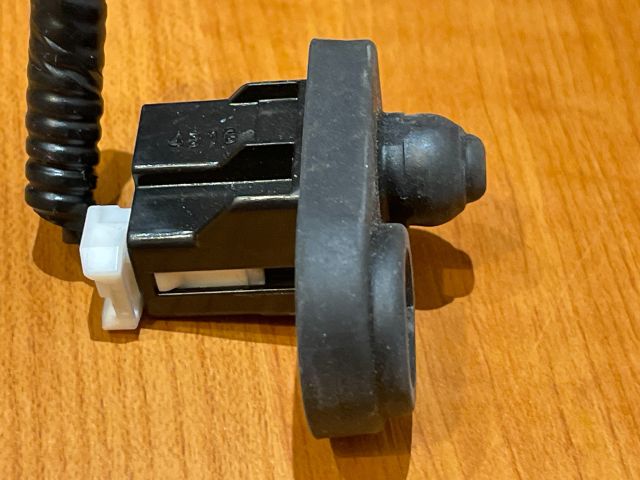 bontott NISSAN PULSAR Jobb első Ajtó Nyitás Érzékelő