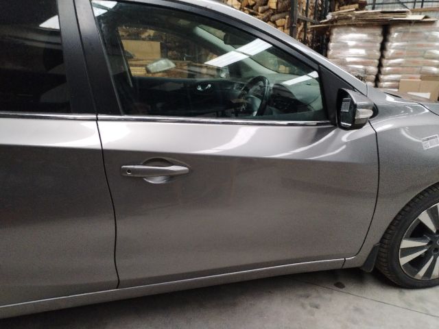 bontott NISSAN PULSAR Jobb első Ajtó (Üres lemez)