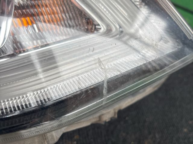 bontott NISSAN PULSAR Jobb Fényszóró