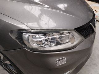 bontott NISSAN PULSAR Jobb Fényszóró