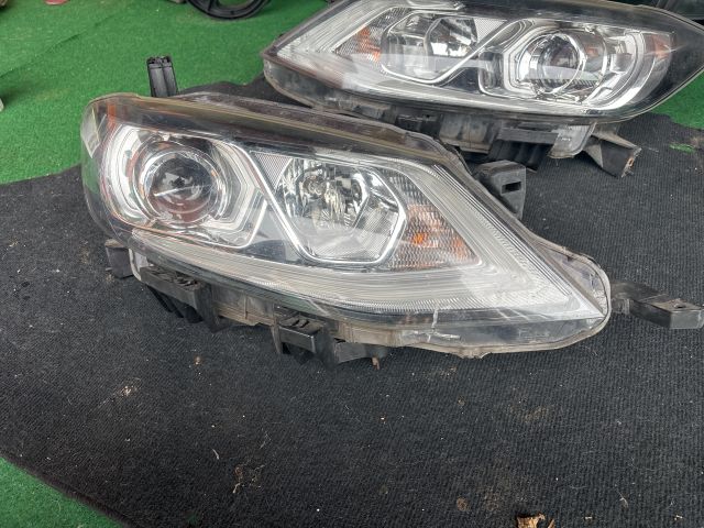 bontott NISSAN PULSAR Jobb Fényszóró