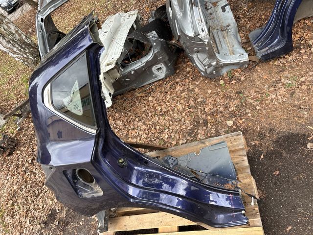 bontott NISSAN PULSAR Jobb hátsó Negyed Karosszéria Csomag