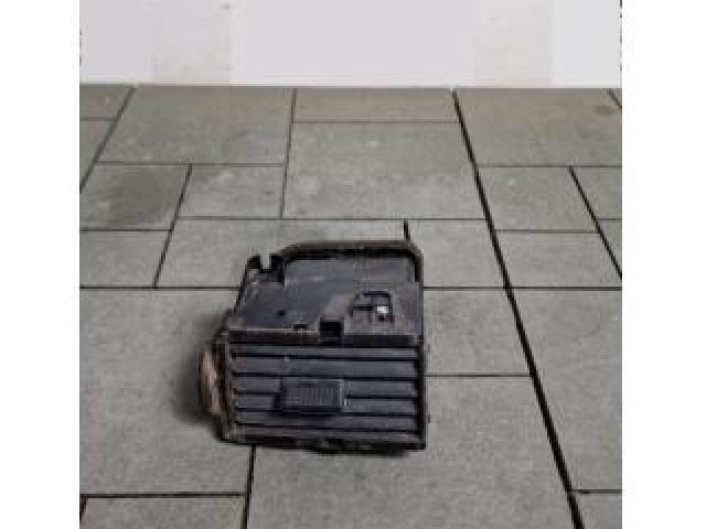 bontott NISSAN PULSAR Középső Szellőző