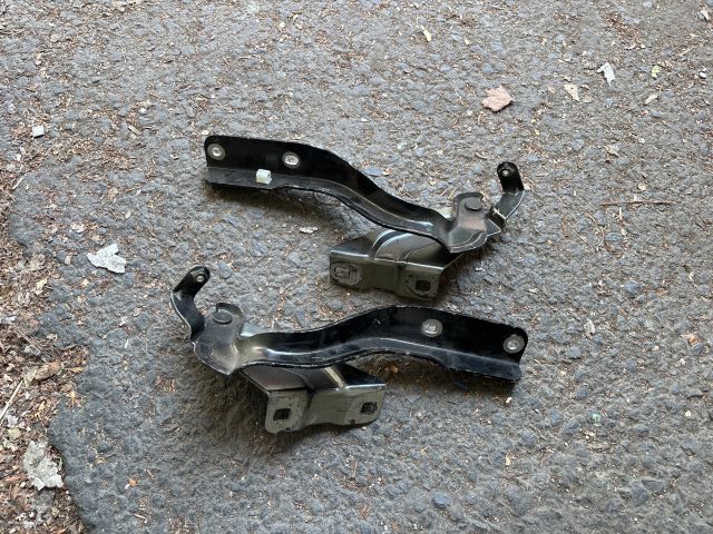 bontott NISSAN PULSAR Motorháztető Zsanér Pár