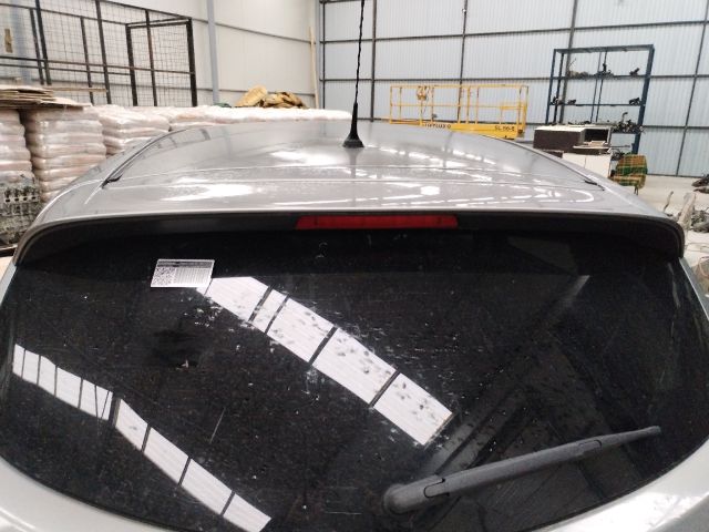 bontott NISSAN PULSAR Pótféklámpa Idom