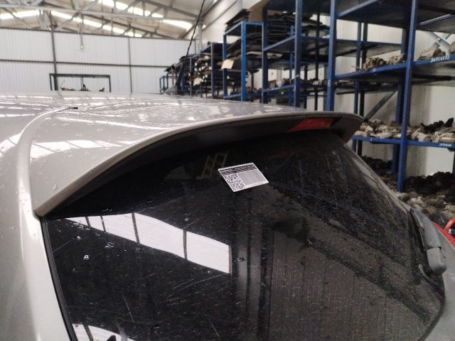 bontott NISSAN PULSAR Pótféklámpa Idom