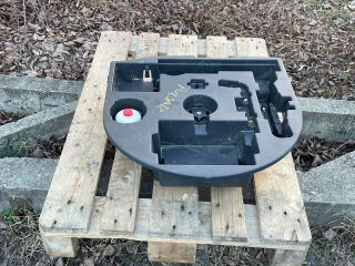 bontott NISSAN PULSAR Pótkerék Szerszámtartó