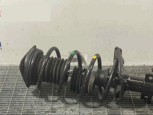 bontott NISSAN QASHQAI Első Rugó