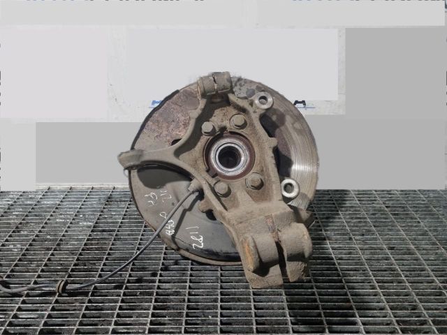 bontott NISSAN QASHQAI Jobb első Csonkállvány