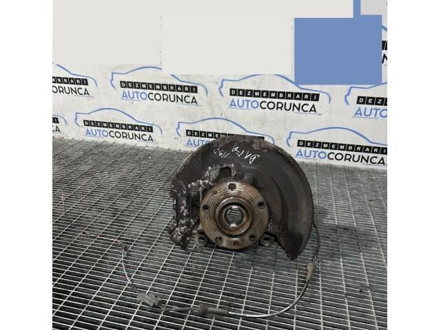 bontott NISSAN QASHQAI Jobb első Csonkállvány