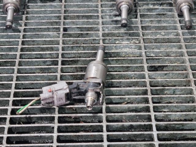 bontott NISSAN QASHQAI Porlasztó (1 db)