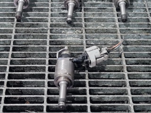 bontott NISSAN QASHQAI Porlasztó (1 db)