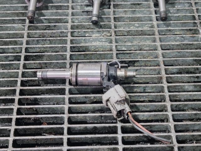 bontott NISSAN QASHQAI Porlasztó (1 db)