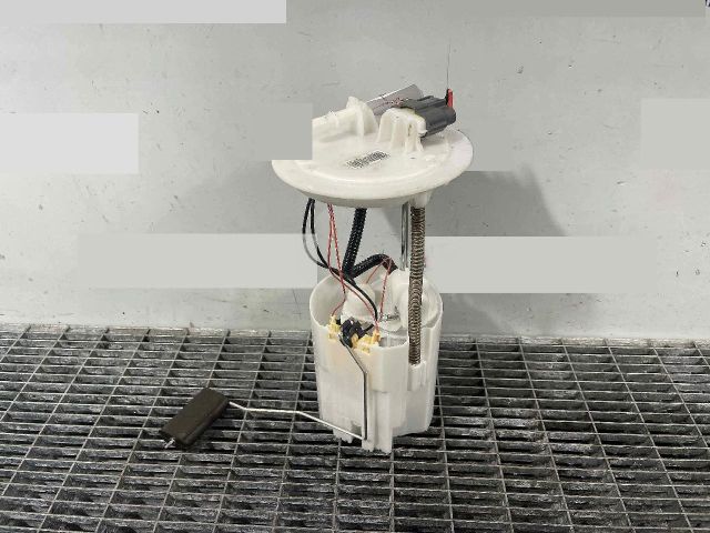 bontott NISSAN QASHQAI Üzemanyag Szivattyú