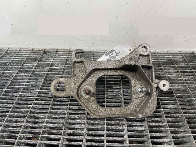 bontott NISSAN QASHQAI Váltó Tartó Bak (Pozíciófüggetlen)