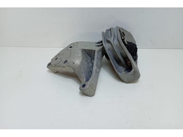 bontott NISSAN QASHQAI Motor Tartó Bak (Pozíciófüggetlen)