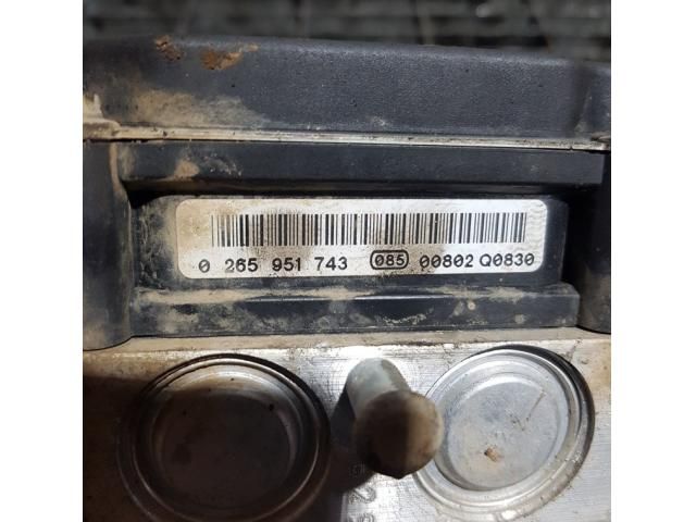 bontott NISSAN QASHQAI ABS Kocka