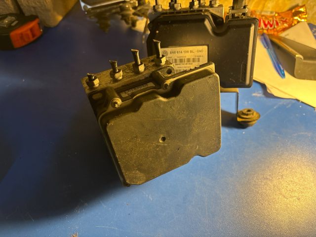 bontott NISSAN QASHQAI ABS Kocka