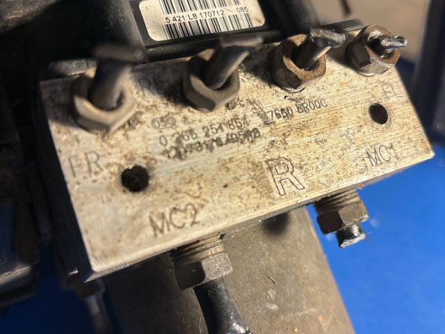 bontott NISSAN QASHQAI ABS Kocka