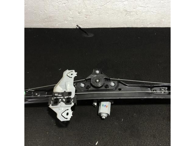 bontott NISSAN QASHQAI Bal első Ablakemelő Szerkezet (Elektromos)