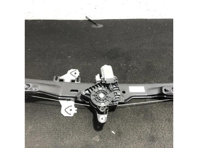 bontott NISSAN QASHQAI Bal első Ablakemelő Szerkezet (Elektromos)