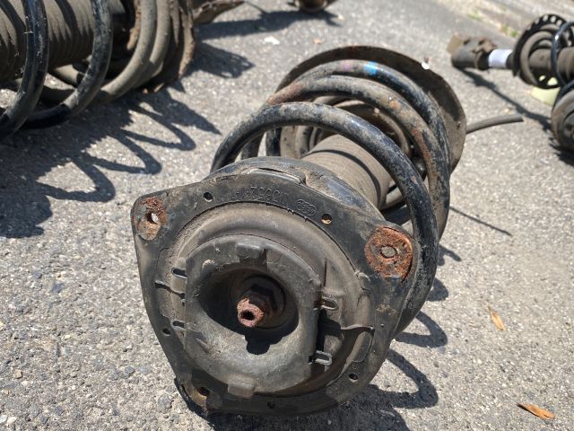 bontott NISSAN QASHQAI Bal első Gólyaláb (Lengécsillapító, Rugó)