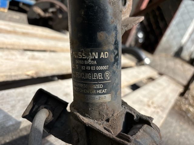 bontott NISSAN QASHQAI Bal első Gólyaláb (Lengécsillapító, Rugó)