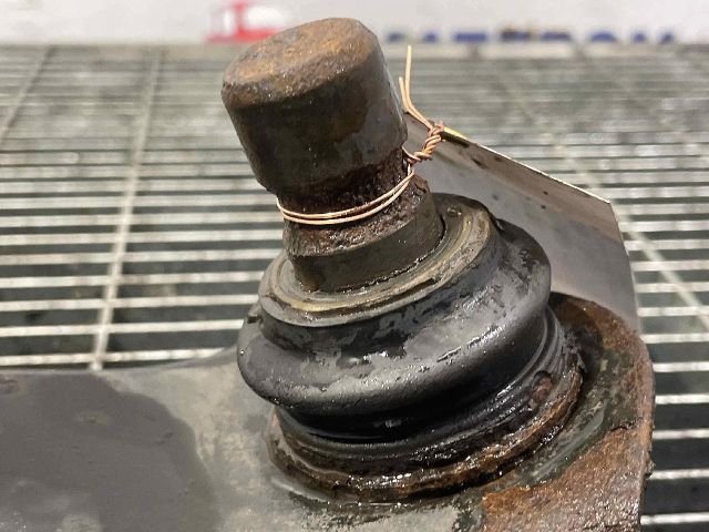 bontott NISSAN QASHQAI Bal első Lengőkar