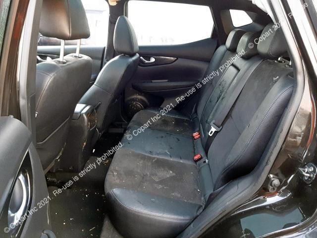 bontott NISSAN QASHQAI Bal hátsó Csonkállvány